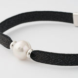 Pulseira Circa Preta Prateada Pérola 10mm