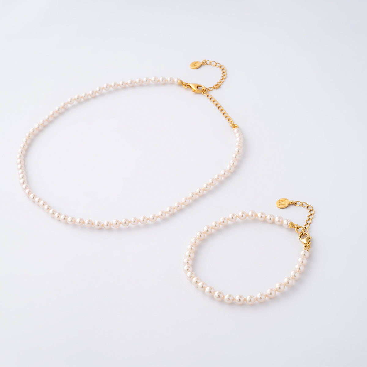 Pulseira Ballet Dourada Pérolas 4mm
